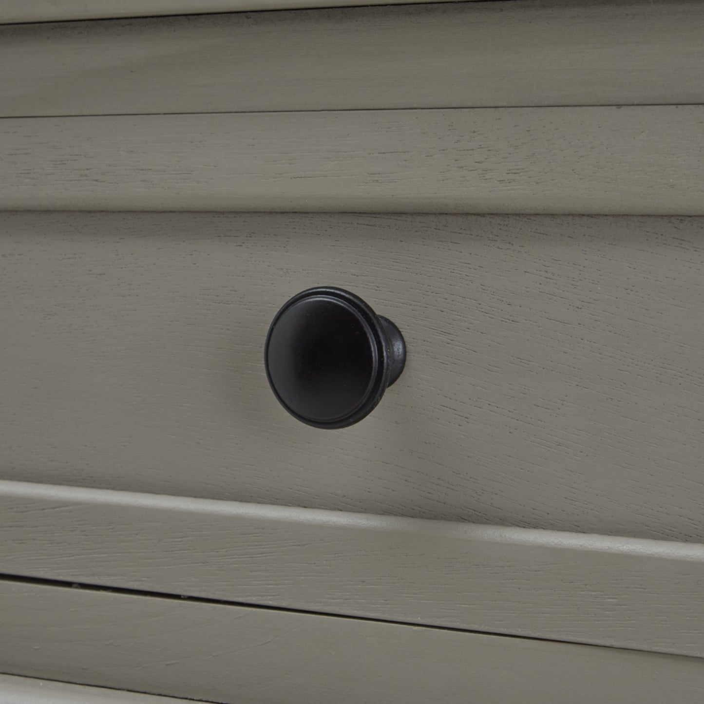 knob detail on large two drawer console table