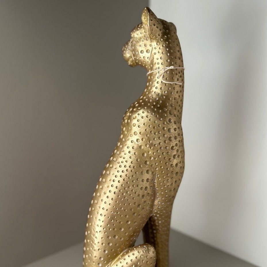 Cheetah Statue