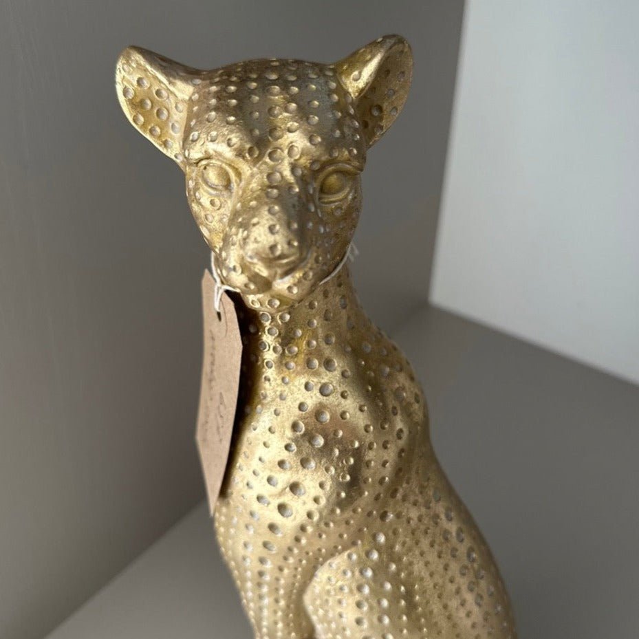 Cheetah Statue